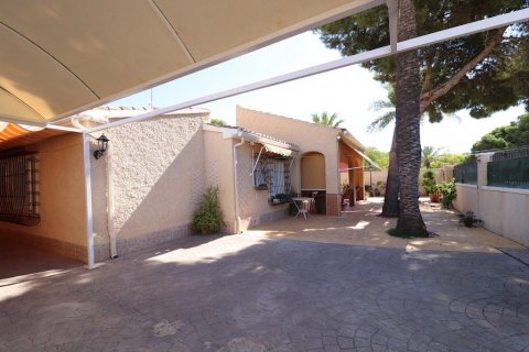 Villa à vendre Punta Prima, Alicante, Espagne, 4 chambres, 220 m2 No. 113911 - photo 27