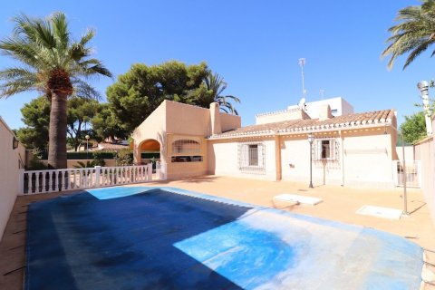 Villa à vendre Punta Prima, Alicante, Espagne, 4 chambres, 220 m2 No. 113911 - photo 1