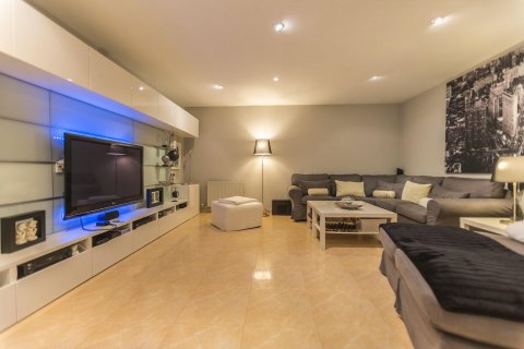 House for sale Barcelona, Spain 5 bedrooms, 496 sq.m. No. 53097 - photo 16
