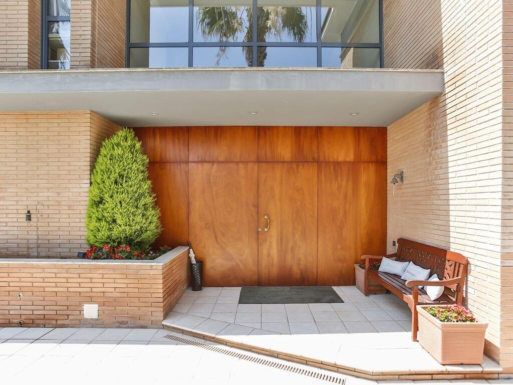 House à Barcelona, Espagne 5 chambres, 496 m2 No. 53097