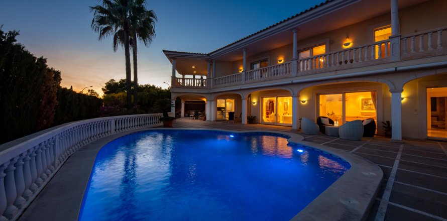 Villa Nova Santa Ponsa, Mallorca, Spain 5 bedrooms, 487 sq.m. No. 111989