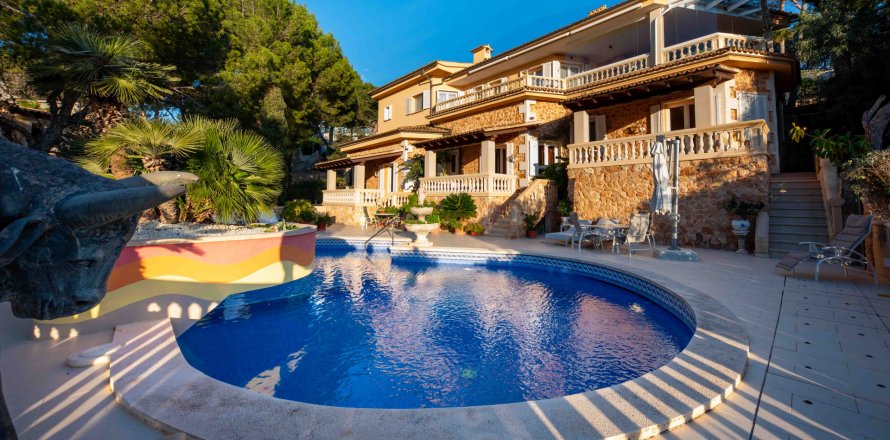 Villa Costa De La Calma, Mallorca, Spain 4 bedrooms, 464 sq.m. No. 111984