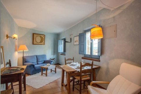 Lokal usługowy Girona, Hiszpania 6 sypialni, 685 mkw. nr 22618 – zdjęcie 18