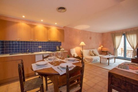 Lokal usługowy Girona, Hiszpania 6 sypialni, 685 mkw. nr 22618 – zdjęcie 23