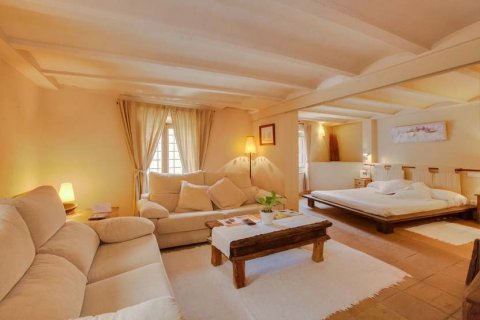 Lokal usługowy Girona, Hiszpania 6 sypialni, 685 mkw. nr 22618 – zdjęcie 15