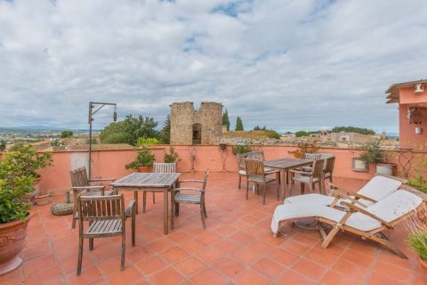 Lokal usługowy Girona, Hiszpania 6 sypialni, 685 mkw. nr 22618 – zdjęcie 29