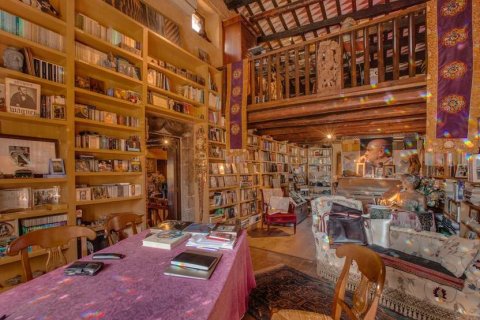 Commercial property for sale Girona, Spain 5 bedrooms, 865 sq.m. No. 22617 - photo 9