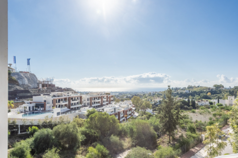 Apartment for sale Benahavis, Malaga, Spain 2 bedrooms, 111 sq.m. No. 109670 - photo 1