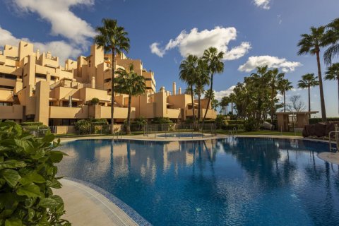 Takvåning till salu Estepona, Malaga, Spanien 1 sovrum, 105 kvm. Nr. 109664 - foto 2