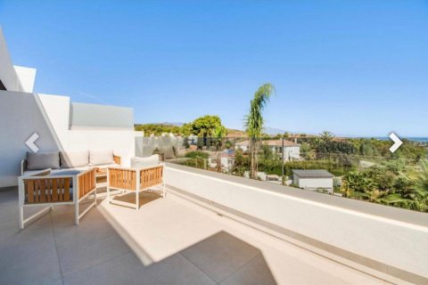 Duplex for sale Estepona, Malaga, Spain 3 bedrooms, 165 sq.m. No. 109666 - photo 1