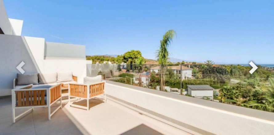 Duplex Estepona, Malaga, Spain 3 bedrooms, 165 sq.m. No. 109666