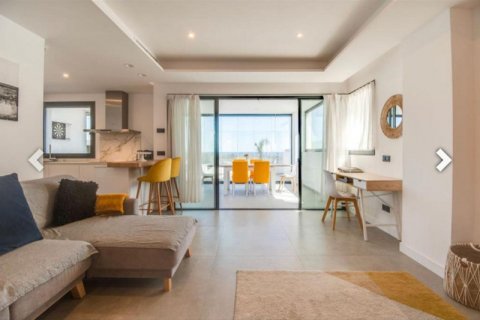 Duplex for sale Estepona, Malaga, Spain 3 bedrooms, 165 sq.m. No. 109666 - photo 7