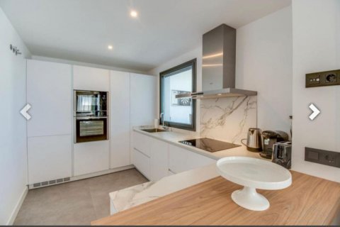 Duplex for sale Estepona, Malaga, Spain 3 bedrooms, 165 sq.m. No. 109666 - photo 6