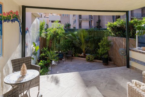 Townhouse à vendre Estepona, Malaga, Espagne, 3 chambres, 207 m2 No. 109665 - photo 12