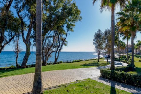Townhouse à vendre Estepona, Malaga, Espagne, 3 chambres, 207 m2 No. 109665 - photo 1