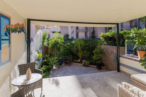 Townhouse à vendre Estepona, Malaga, Espagne, 3 chambres, 207 m2 No. 109665 - photo 7