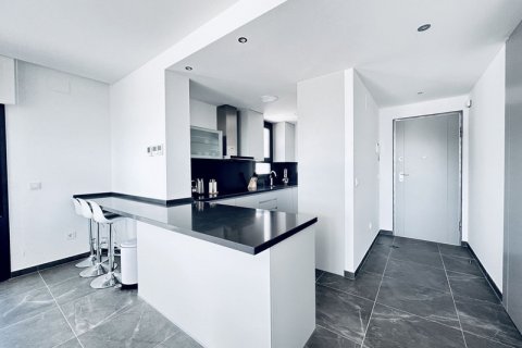 Ático en venta Estepona, Málaga, España 3 dormitorios,  No. 109667 - foto 8
