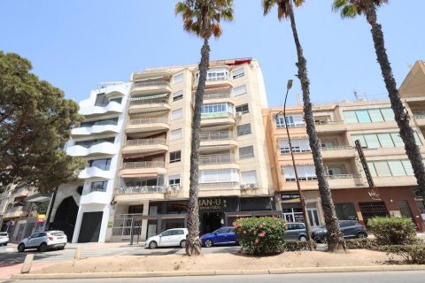 Dzīvoklis pārdošanā Torrevieja, Alicante, Spānijā 3 istabas, 110 m2 Nr. 115385 - attēls 1