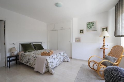 Dzīvoklis pārdošanā Torrevieja, Alicante, Spānijā 3 istabas, 110 m2 Nr. 115385 - attēls 16