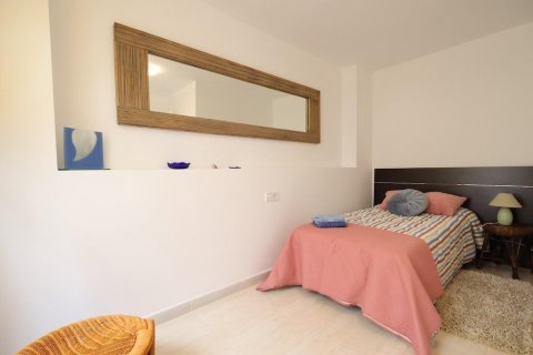 Dzīvoklis pārdošanā Torrevieja, Alicante, Spānijā 3 istabas, 110 m2 Nr. 115385 - attēls 15