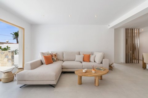 Villa for sale Torrevieja, Alicante, Spain 4 bedrooms, 190 sq.m. No. 115382 - photo 9