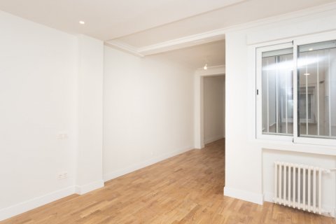 Dzīvoklis pārdošanā Madrid, Spānijā 6 istabas, 340 m2 Nr. 107891 - attēls 20
