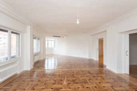 Dzīvoklis pārdošanā Madrid, Spānijā 6 istabas, 340 m2 Nr. 107891 - attēls 4