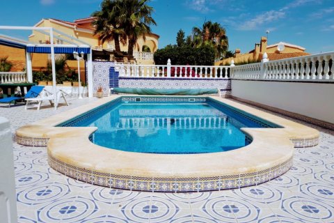 Villa en venta Ciudad Quesada, Alicante, España 3 dormitorios,  No. 115612 - foto 3