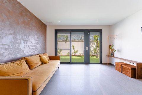 Villa for sale San Miguel de Salinas, Alicante, Spain 5 bedrooms, 295 sq.m. No. 115617 - photo 9