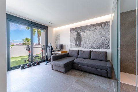 Villa for sale San Miguel de Salinas, Alicante, Spain 5 bedrooms, 295 sq.m. No. 115617 - photo 6
