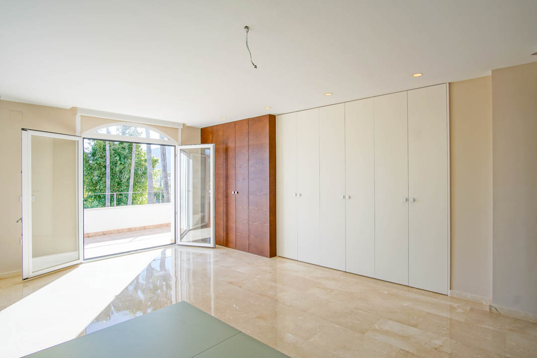 Villa L'Alfàs del Pi, Alicante, Spānijā 5 istabas, 810 m2 Nr. 86746