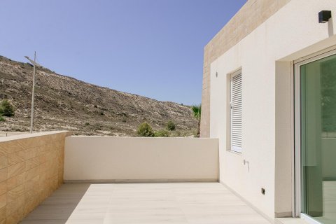 Продажа виллы в Аликанте, Испания 3 спальни, 109м2 №86566 - фото 22