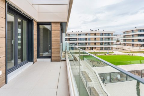 Penthouse for rent Madrid, Spain 4 bedrooms, 200 sq.m. No. 107458 - photo 20