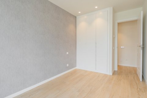 Penthouse for rent Madrid, Spain 4 bedrooms, 200 sq.m. No. 107458 - photo 22