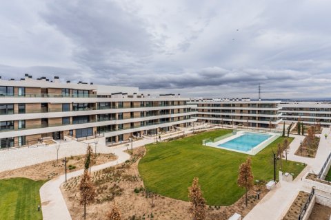 Penthouse for rent Madrid, Spain 4 bedrooms, 200 sq.m. No. 107458 - photo 21