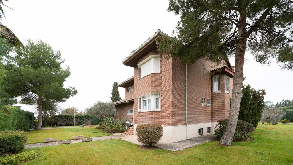 Villa a Prado Norte, Madrid, Spagna 6 camere da letto, 601 mq. N° 107463