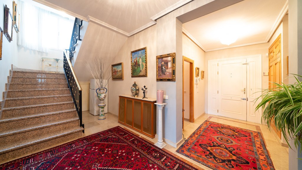 Villa a Prado Norte, Madrid, Spagna 6 camere da letto, 601 mq. N° 107463