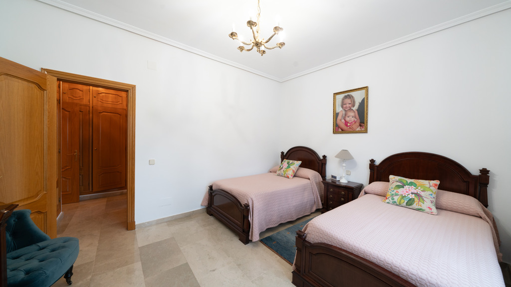 Villa a Prado Norte, Madrid, Spagna 6 camere da letto, 601 mq. N° 107463
