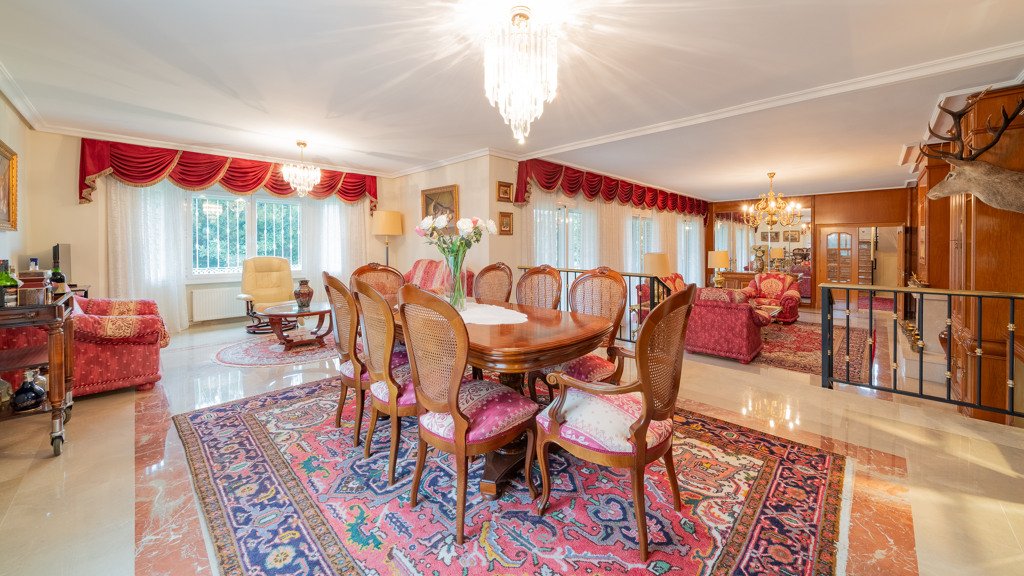 Villa a Prado Norte, Madrid, Spagna 6 camere da letto, 601 mq. N° 107463