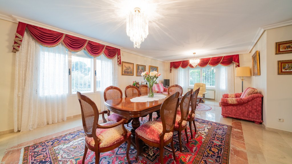 Villa a Prado Norte, Madrid, Spagna 6 camere da letto, 601 mq. N° 107463
