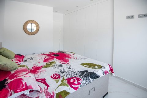 Apartment for sale Pinar De Campoverde, Alicante, Spain 3 bedrooms, 106 sq.m. No. 109398 - photo 6