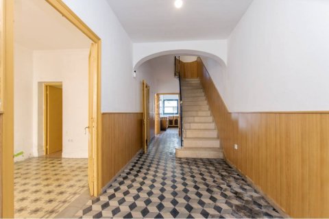 Продажа таухауса в Маон, Менорка, Испания 6 спален, 266м2 №88876 - фото 2