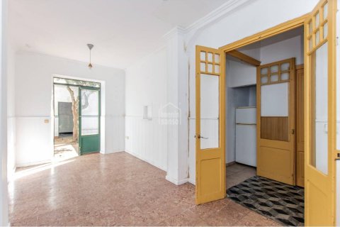 Casa adosada en venta en Mahon, Menorca, España 6 dormitorios, 266 m2 No. 88876 - foto 5