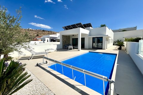 Villa for sale Benijofar, Alicante, Spain 3 bedrooms, 120 sq.m. No. 109988 - photo 1