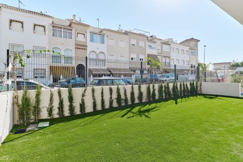 Lägenhet till salu i Torrevieja, Alicante, Spanien 2 sovrum, 98 kvm. Nr. 109990 - foto 27