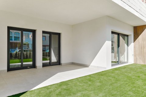 Bungalow for sale Torrevieja, Alicante, Spain 2 bedrooms, 98 sq.m. No. 109990 - photo 12