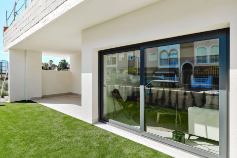 Apartment for sale in Torrevieja, Alicante, Spain 2 bedrooms, 102 sq.m. No. 109991 - photo 27