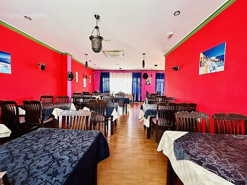 Commercial property à Orihuela, Alicante, Espagne 242 m2 No. 111285