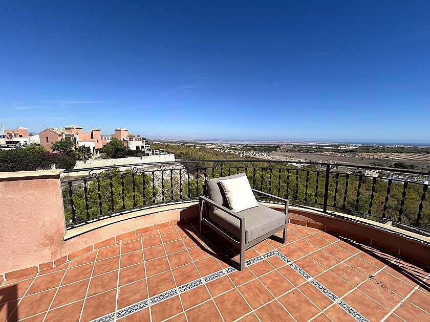 Villa i San Miguel de Salinas, Alicante, Spanien 4 sovrum, 160 kvm. Nr. 111283