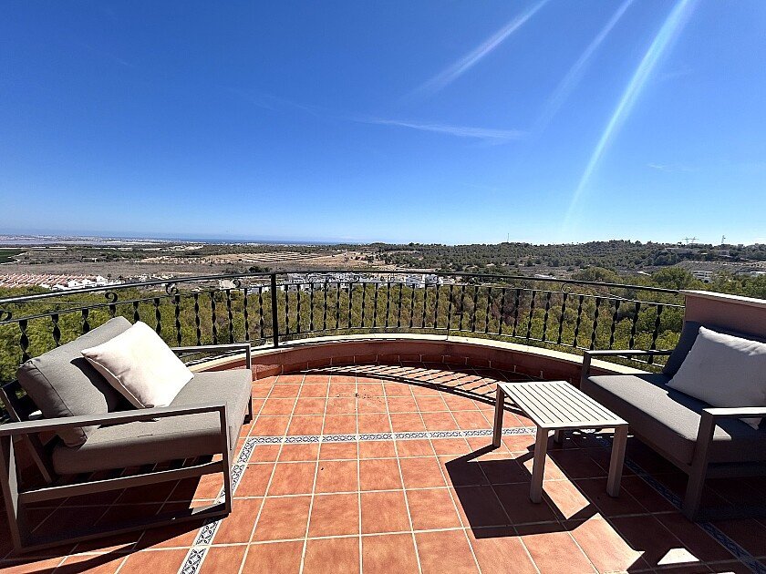 Villa i San Miguel de Salinas, Alicante, Spanien 4 sovrum, 160 kvm. Nr. 111283